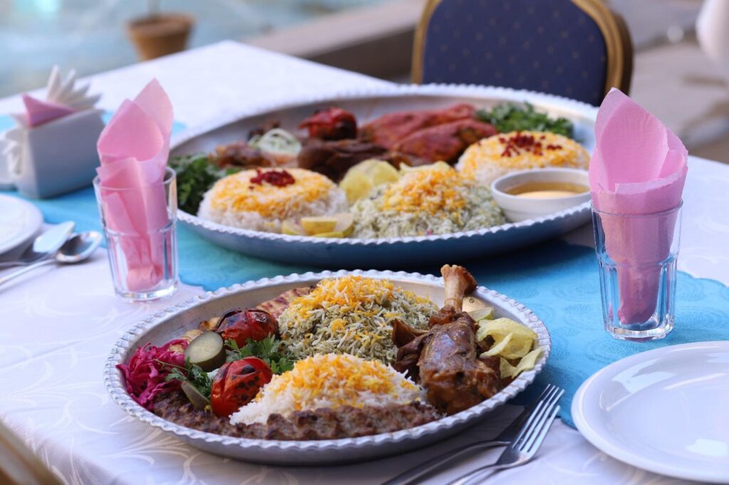 رستورانی ایرانی سینی 4 نفره فیروزه